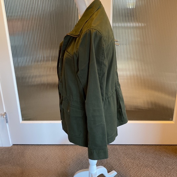 LL BEAN Jacket - Picture 2 of 9